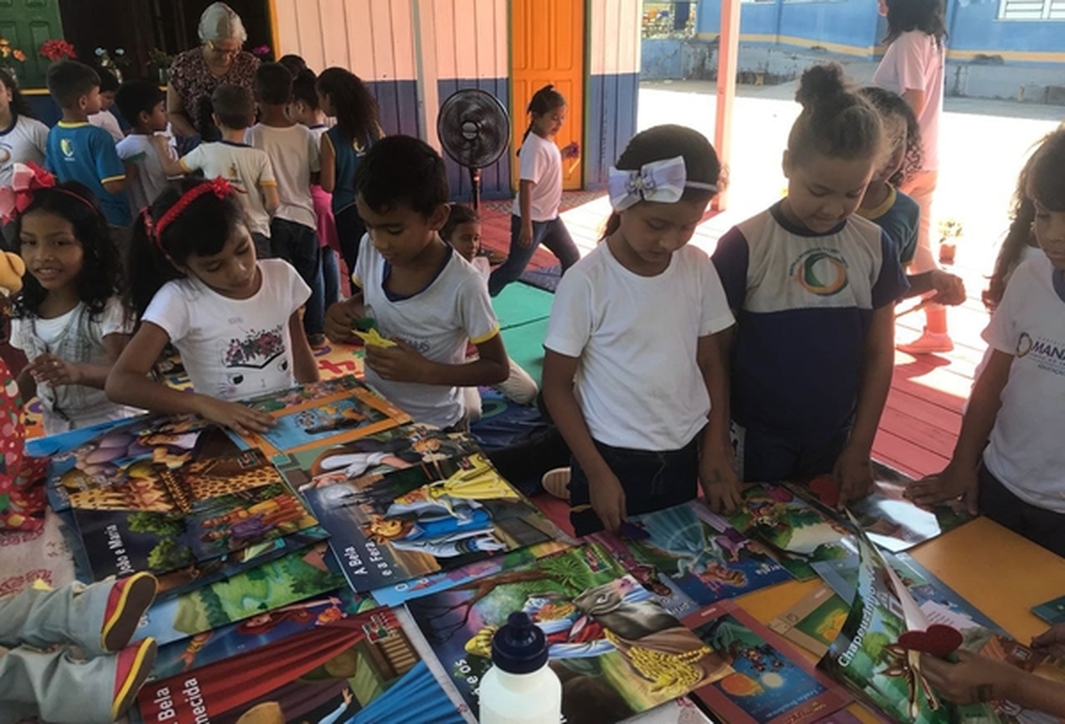 Colaboração - Escola Municipal Lili Benchimol ( Manaus )