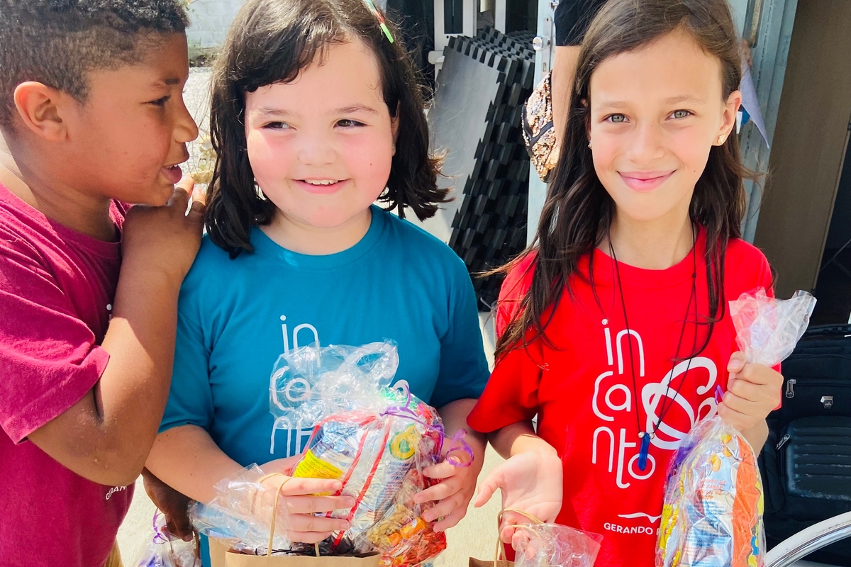 Entrega dos 1000 Kits de Doces do Dia das Criançãs