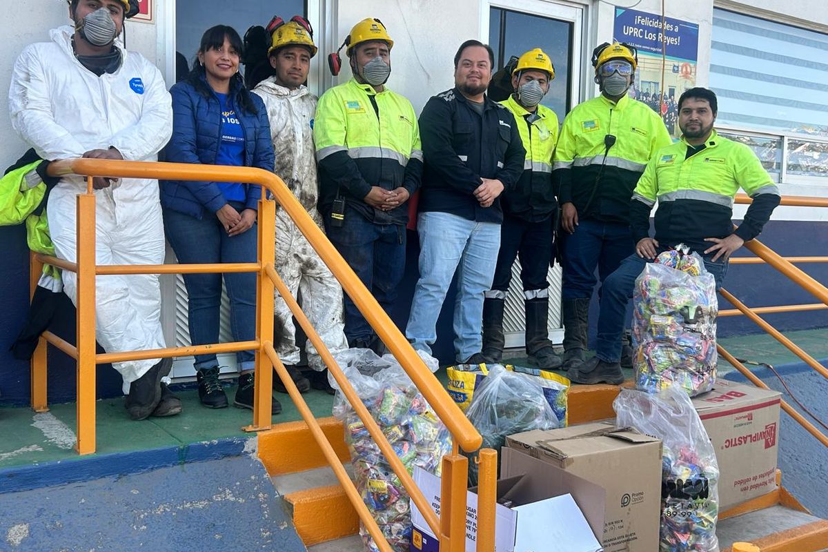 Voluntariado en Patio Reciclador sostenible los reyes ( Armado de dulces para primaria Octavio Paz)