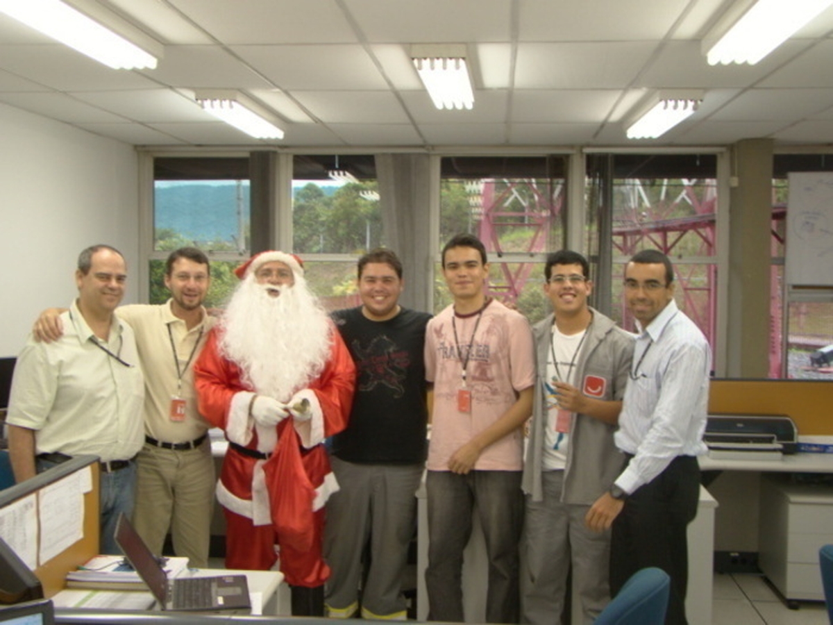 Papai Noel Invertido 2011 em São José dos Campos e em Mogi das Cruzes - SP