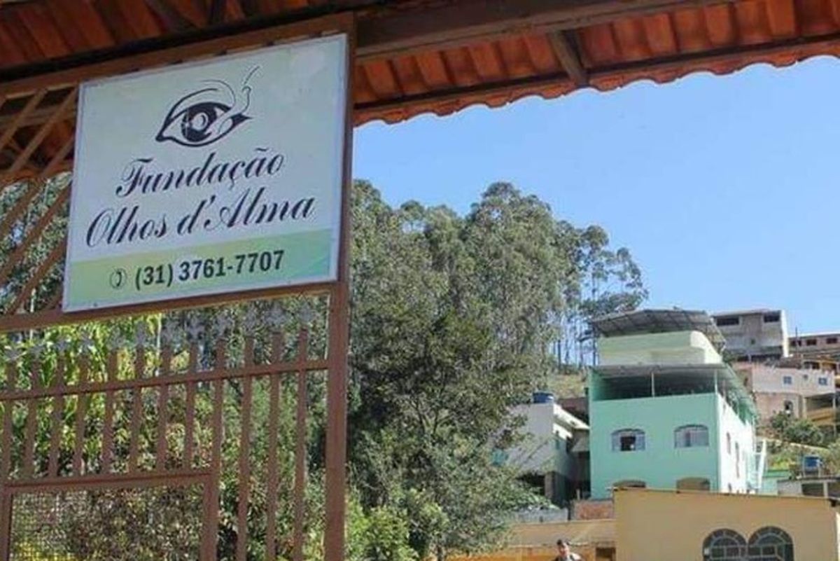 Fundação Olhos D'alma - Visita e entrega de alimentos