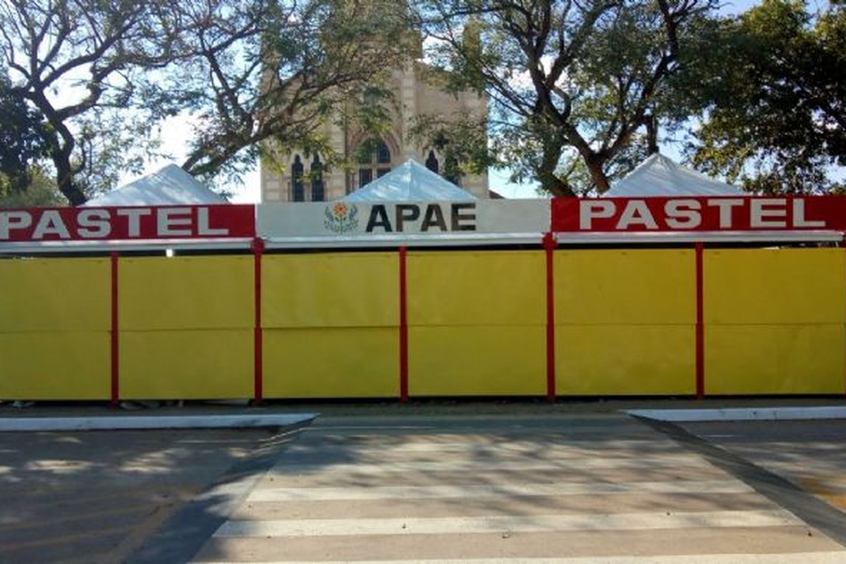 Barraca do pastel da APAE Mirassol na Festa de São Pedro 2022