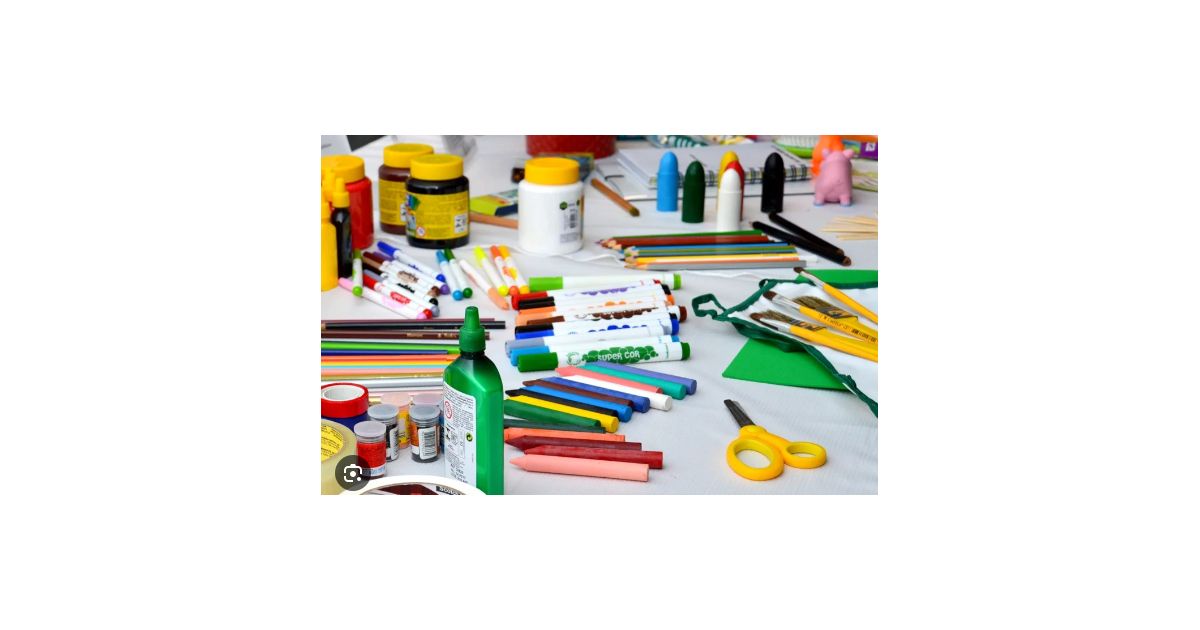 Arrecadação e doação de material escolar - Escola Municipal Ana Maria ...